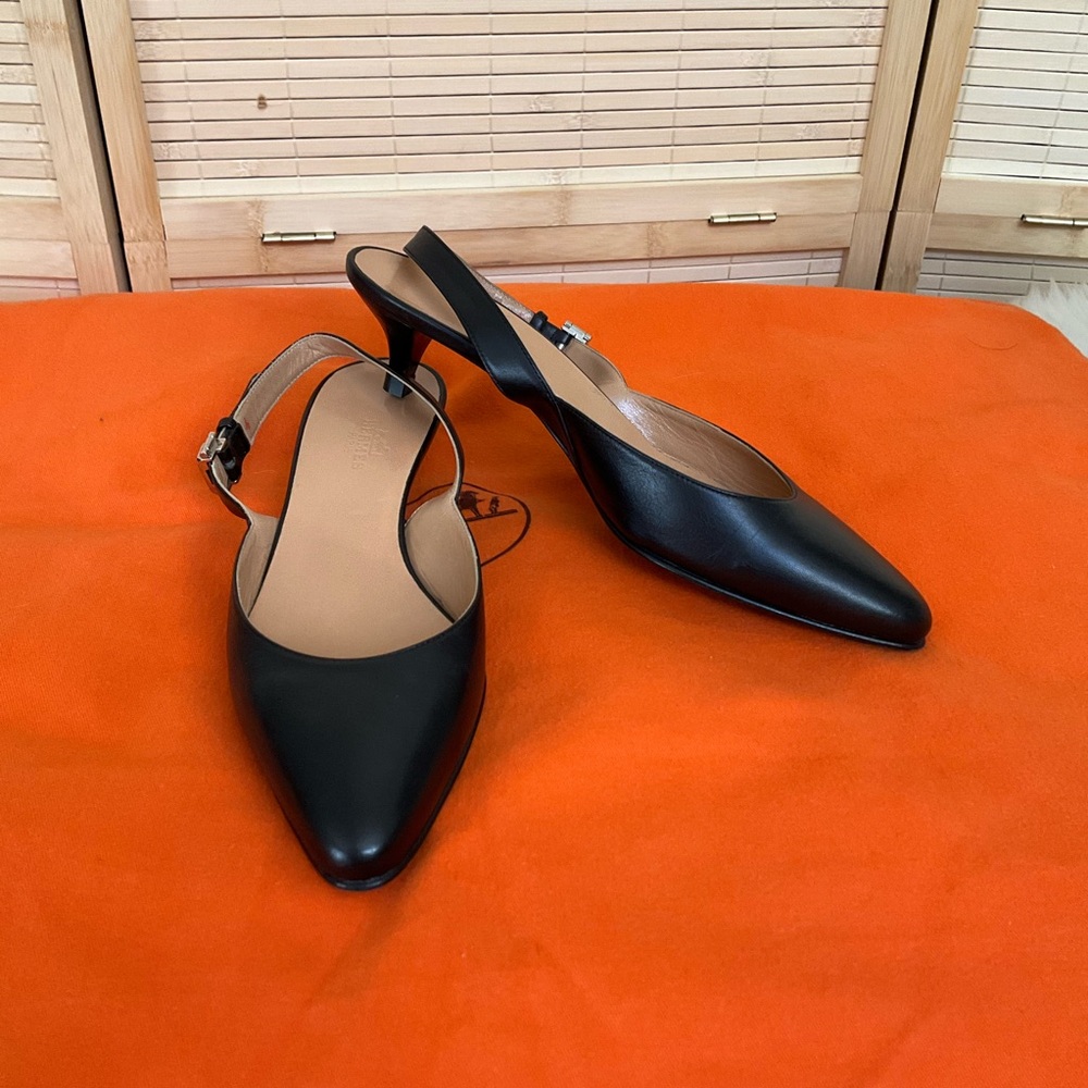 HERMES. Black Sling back Pumps